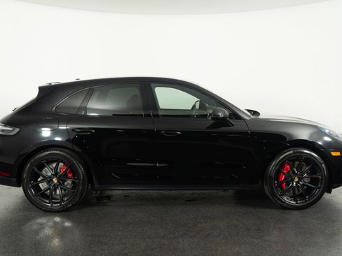 Used 2023 Porsche Macan GTS w/ GTS Sport Package image 5
