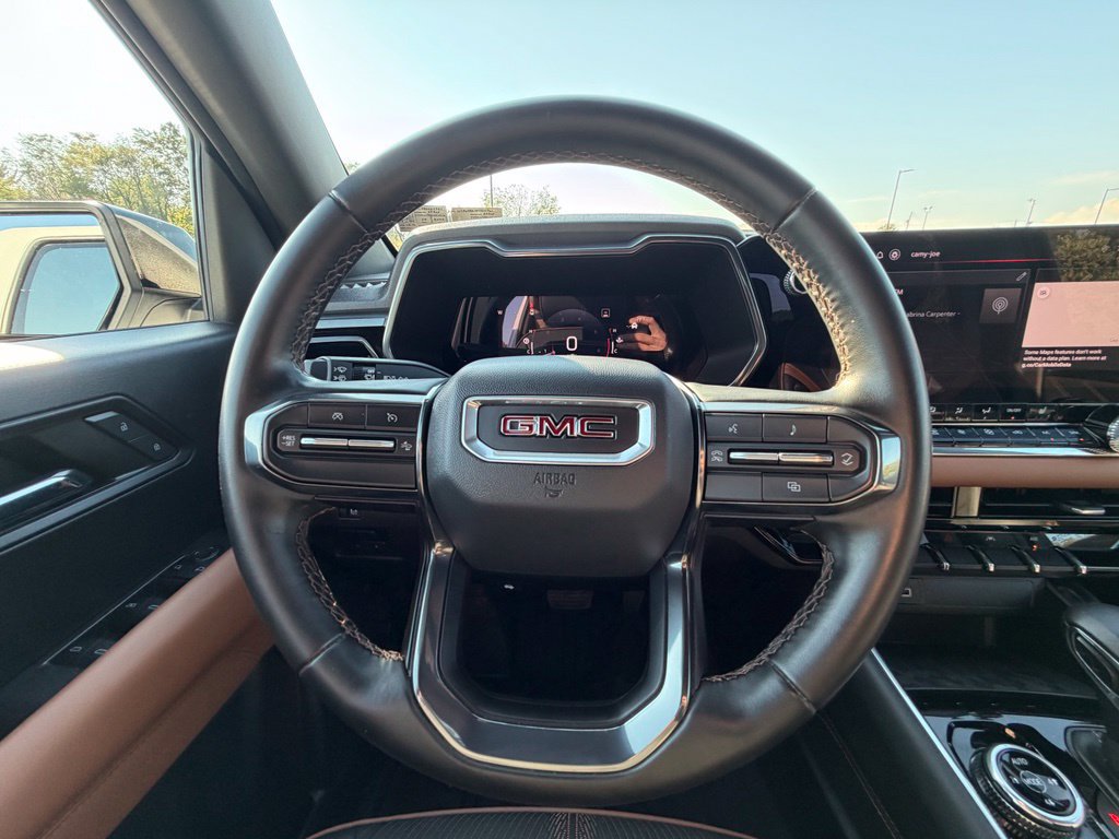 Used 2023 GMC Canyon AT4 AWD/4WD image 9