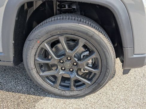 New 2026 Jeep Compass Latitude AWD/4WD image 4