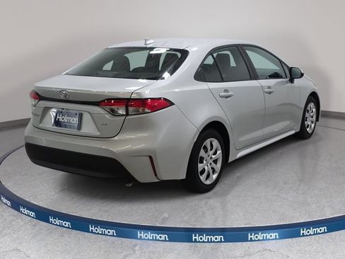 Certified 2025 Toyota Corolla LE FWD image 5