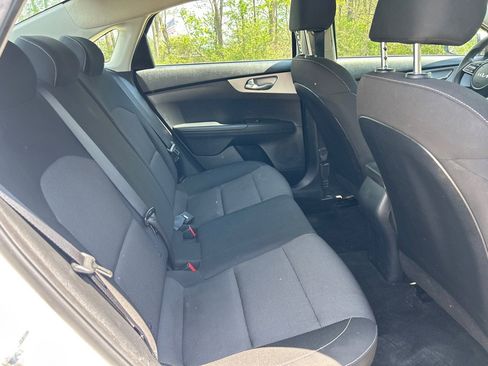 Used 2024 Kia Forte LXS image 17