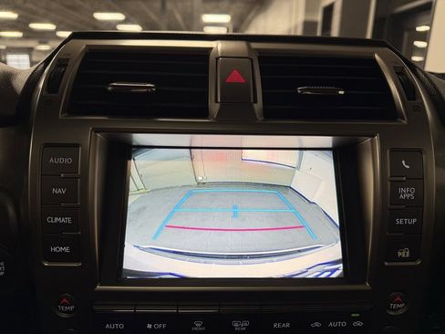 Used 2018 Lexus GX 460 image 14