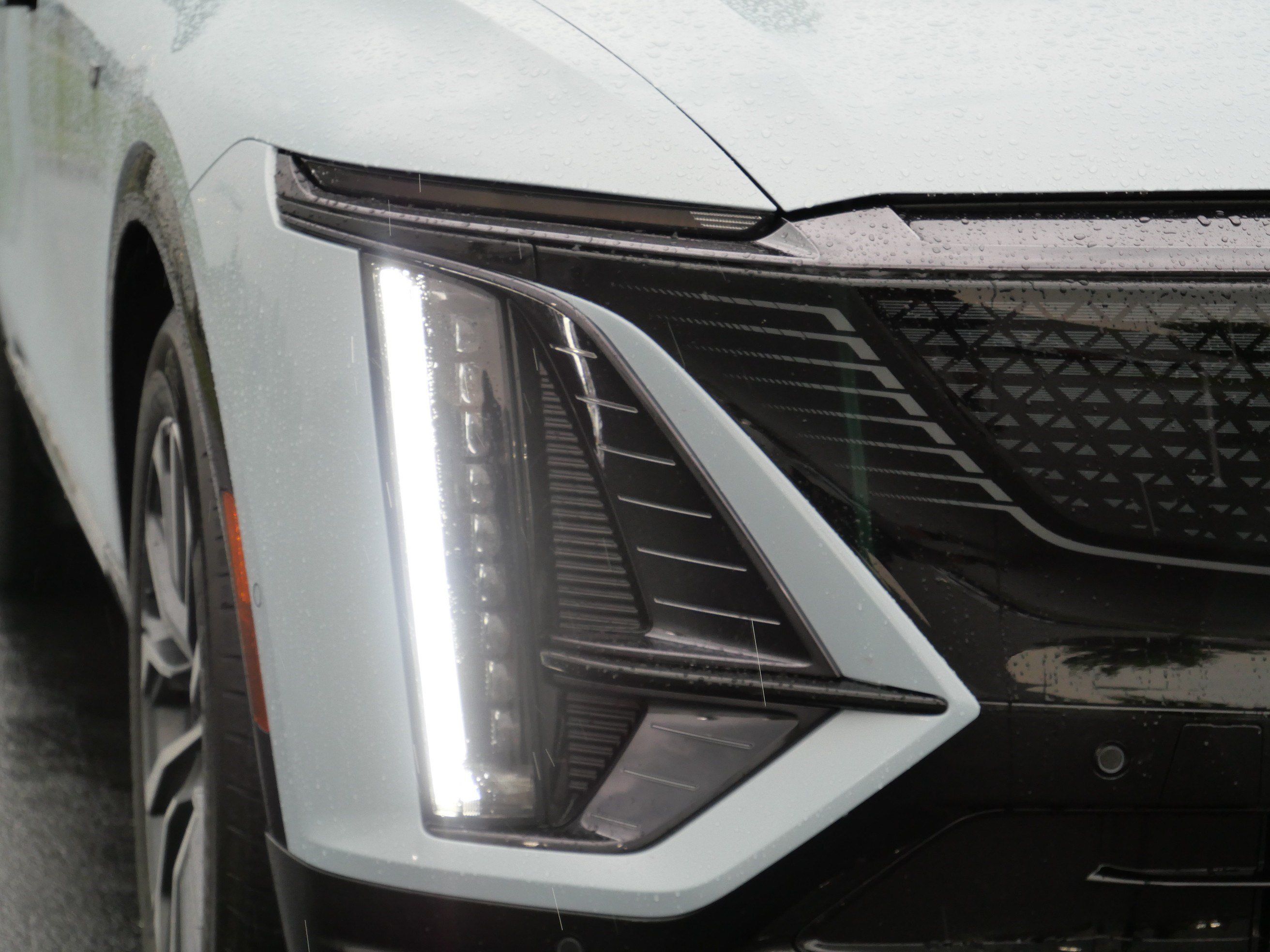 Used 2026 Cadillac Lyriq Premium Sport w/ LPO, Floor Liner Package AWD/4WD image 16