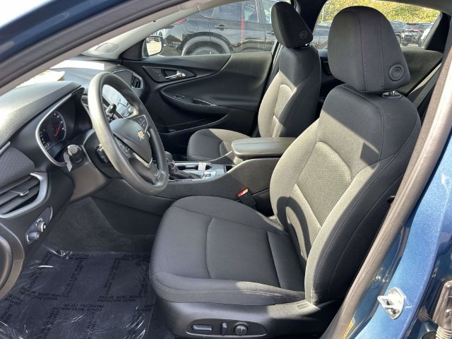 Used 2025 Chevrolet Malibu LT FWD image 14