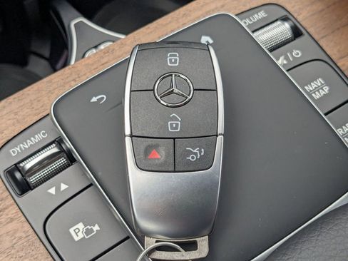 Certified 2026 Mercedes-Benz GLE 350 4MATIC image 24