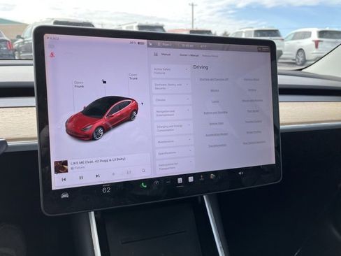 Used 2018 Tesla Model 3 Long Range image 36