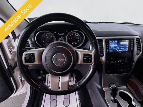Used 2012 Jeep Grand Cherokee Laredo AWD/4WD image 11