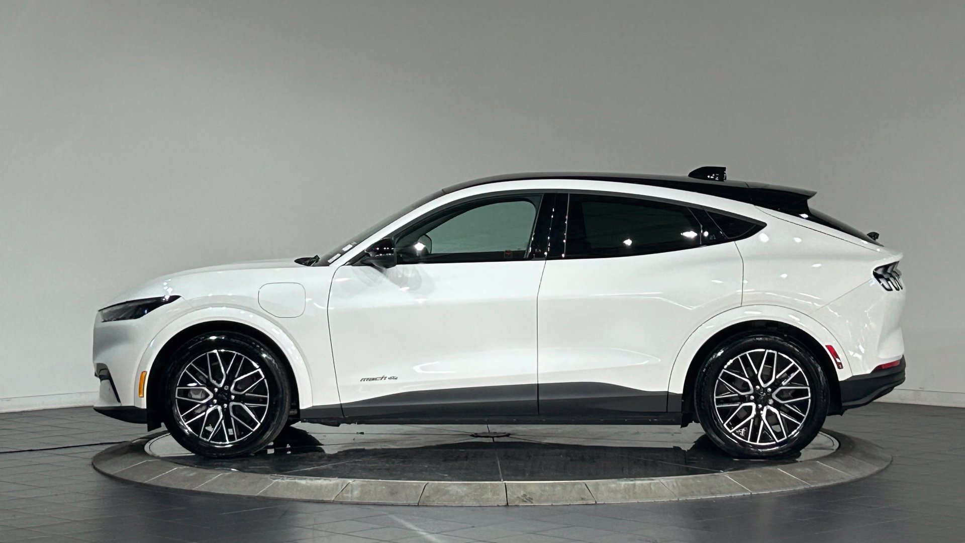 New 2025 Ford Mustang Mach-E Premium AWD/4WD image 6