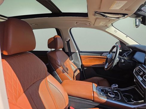 Used 2020 BMW X7 xDrive50i w/ Dynamic Handling Package image 13