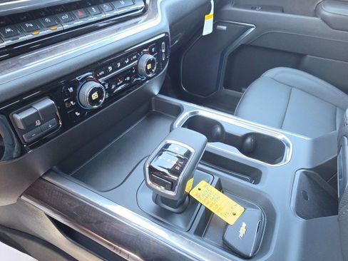Used 2025 Chevrolet Silverado 1500 LTZ w/ LTZ Premium Package AWD/4WD image 53
