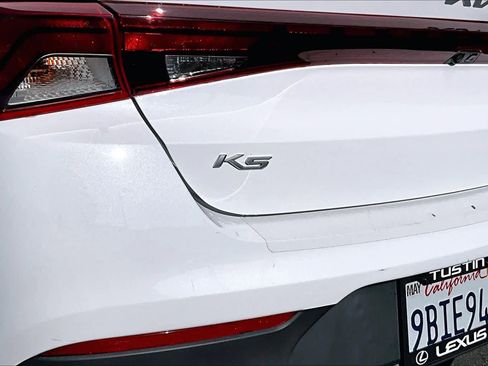 Used 2022 Kia K5 LX image 9