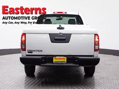 Used 2017 Nissan Frontier S image 6