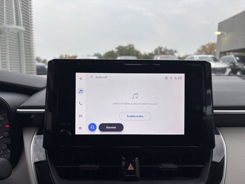 Used 2025 Toyota Corolla LE image 19