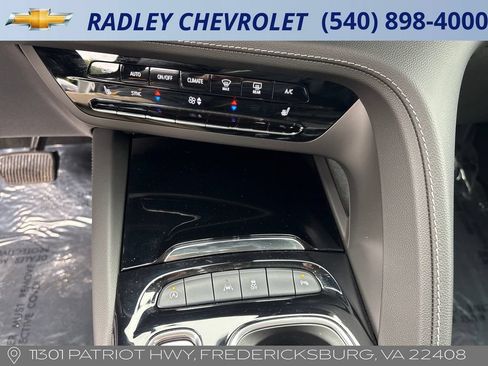 Used 2023 Buick Envision Essence FWD image 18