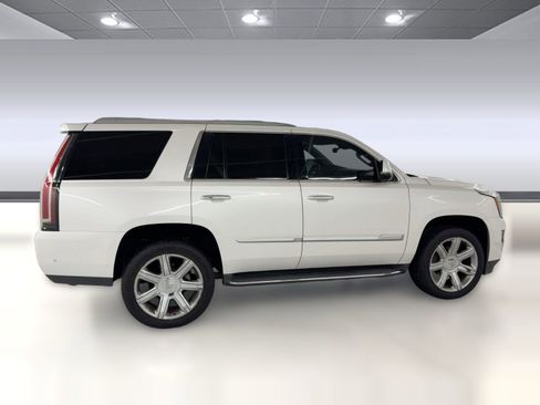 Used 2018 Cadillac Escalade Luxury image 8