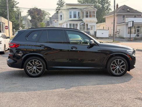 Used 2021 BMW X5 M50i w/ Premium Package AWD/4WD image 4