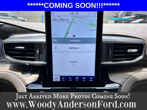 Used 2024 Ford Explorer Platinum w/ Technology Package AWD/4WD image 12