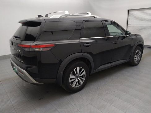 Used 2022 Nissan Pathfinder SL AWD/4WD image 10