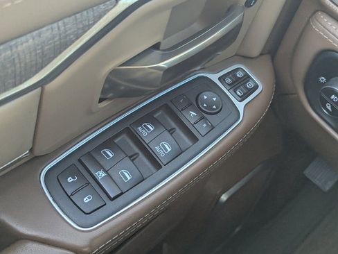 Used 2023 RAM 2500 Limited image 24