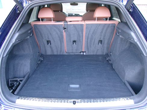 Used 2021 Audi Q3 2.0T Premium w/ Convenience Package image 13