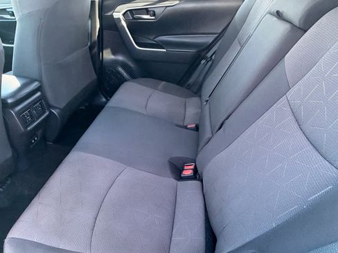 Used 2019 Toyota RAV4 XLE image 11