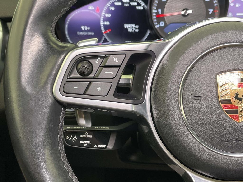 Certified 2023 Porsche Cayenne AWD/4WD image 38