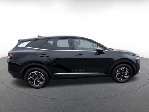 Used 2025 Kia Sportage LX FWD image 16