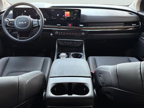 New 2026 Kia Carnival SX Prestige image 17