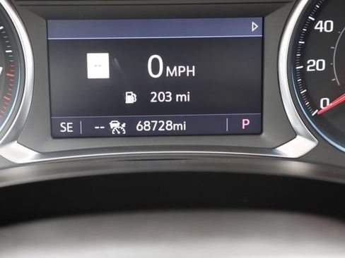 Used 2023 Chevrolet Traverse RS AWD/4WD image 33