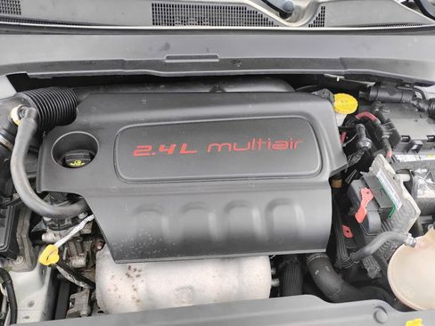 Used 2018 Jeep Compass Latitude w/ Popular Equipment Group image 14