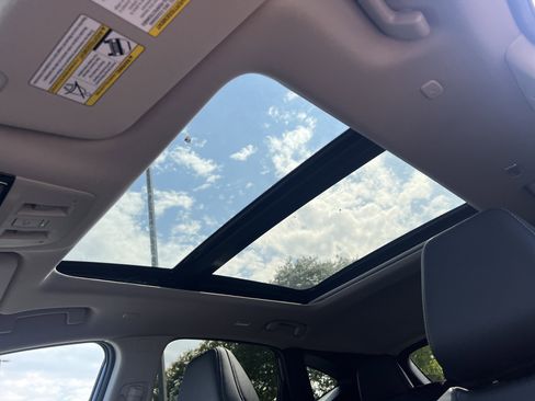 Certified 2025 Nissan Murano SL AWD/4WD image 19