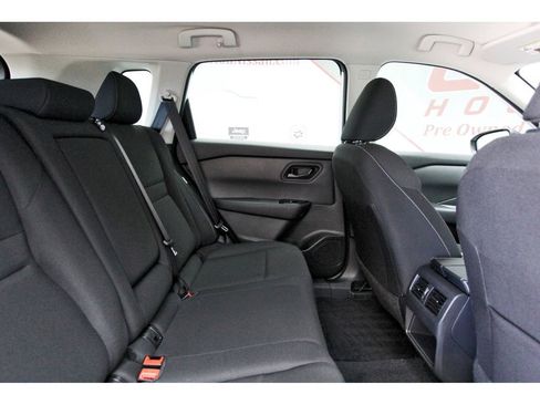 Certified 2025 Nissan Rogue S image 9