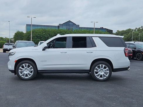 Certified 2021 Chevrolet Tahoe High Country w/ Premium Package AWD/4WD image 3
