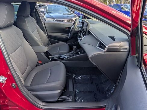 Used 2022 Toyota Corolla LE image 23
