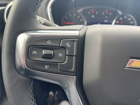 Used 2023 Chevrolet Blazer LT w/ Midnight/Sport Edition FWD image 31