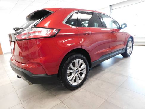 Certified 2022 Ford Edge Titanium AWD/4WD image 4
