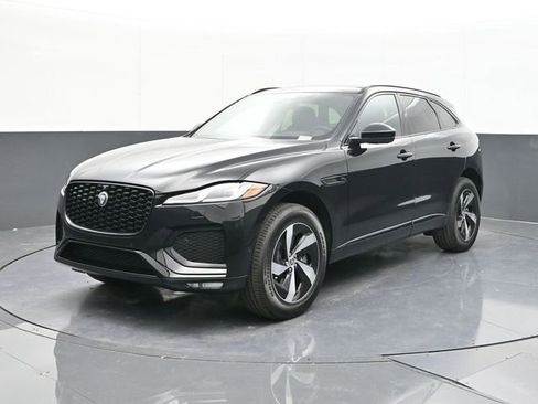 Used 2026 Jaguar F-PACE R-Dynamic S image 3