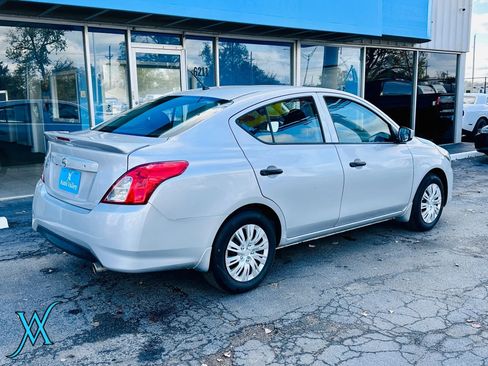 Used 2019 Nissan Versa S Plus FWD image 7