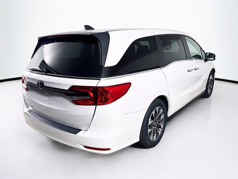 Certified 2024 Honda Odyssey EX-L image 33