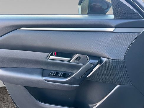 Used 2024 MAZDA CX-50 AWD 2.5 S w/ Preferred Package image 16