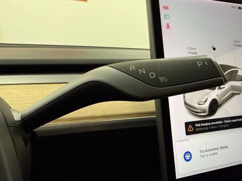 Used 2021 Tesla Model 3 Performance image 18