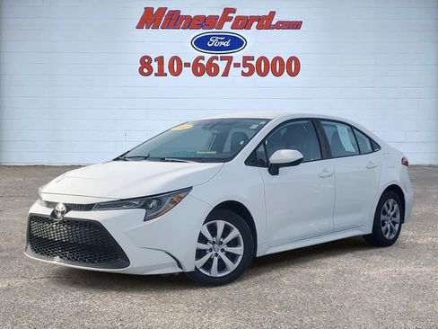 Used 2022 Toyota Corolla LE image 1