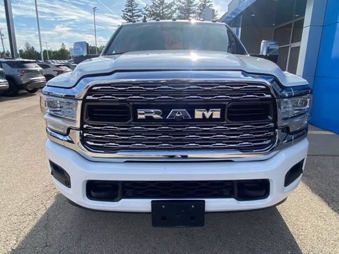 Used 2024 RAM 2500 Limited AWD/4WD image 8