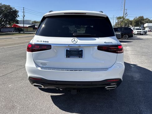 New 2026 Mercedes-Benz GLS 580 4MATIC image 4