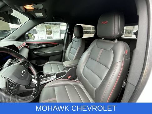 Used 2024 Chevrolet TrailBlazer RS AWD/4WD image 9