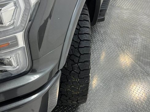 Used 2019 Ford F150 Lariat w/ Equipment Group 502A Luxury AWD/4WD image 39