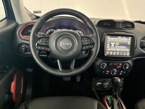 Used 2022 Jeep Renegade Trailhawk w/ Sun/Sound Group image 32