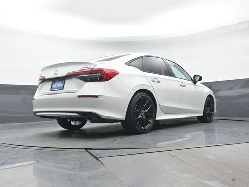 Used 2023 Honda Civic Sport image 32