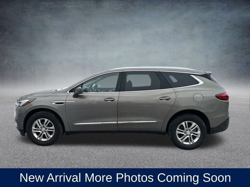 Used 2018 Buick Enclave Essence w/ Trailering Package image 3