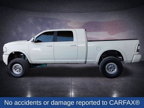 Used 2022 RAM 2500 Laramie AWD/4WD image 2